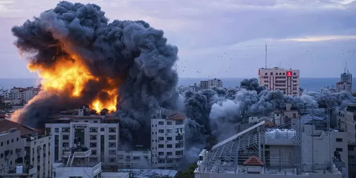 Perang Terbuka Militer Israel Dan Hamas Terjadi di Gaza Tengah