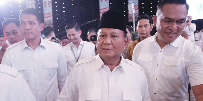 Soal Pernyataan Prabowo Etik 'Ndasmu Etik' Menjadi Sorotan Netizen